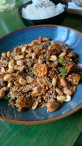 Opinii despre BẾP - autentická asijská restaurace în Nový Bor - Gastronomie a pohostinství