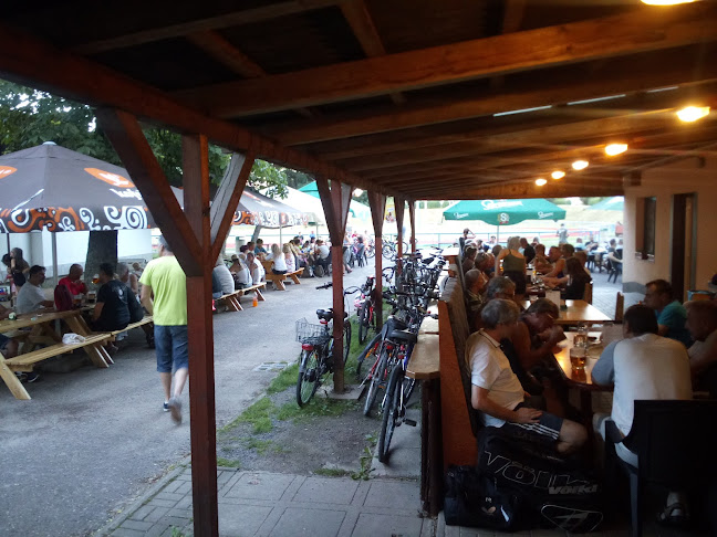 Opinii despre F-klub în Kostelec nad Orlicí - Gastronomie a pohostinství