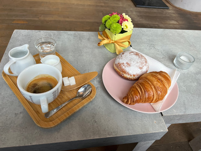 Comentarii opinii despre Love Coffee