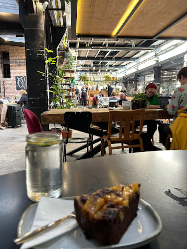 Tusarova 791/31, 170 00 Praha 7-Holešovice