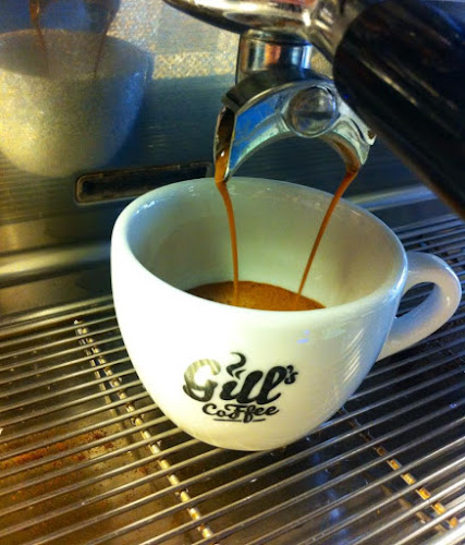 Comentarii opinii despre Gill's Coffee Espresso Bar