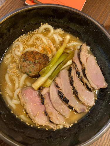 MANYA Sushi & Sake Izakaya - Gastronomie a pohostinství