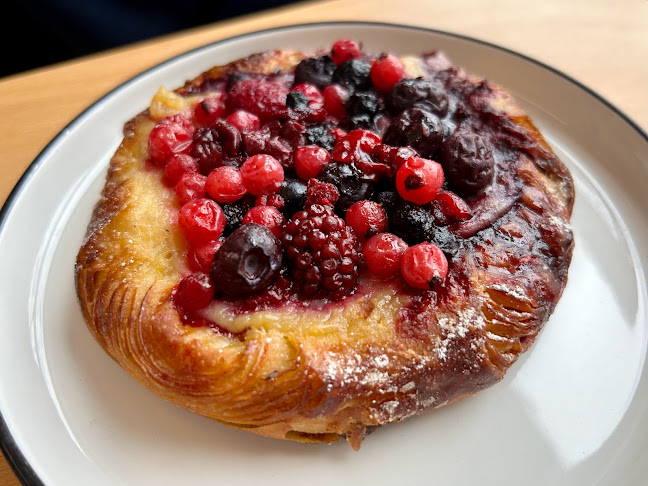 KRO COFFEE VINOHRADY - COFFEE & BAKERY