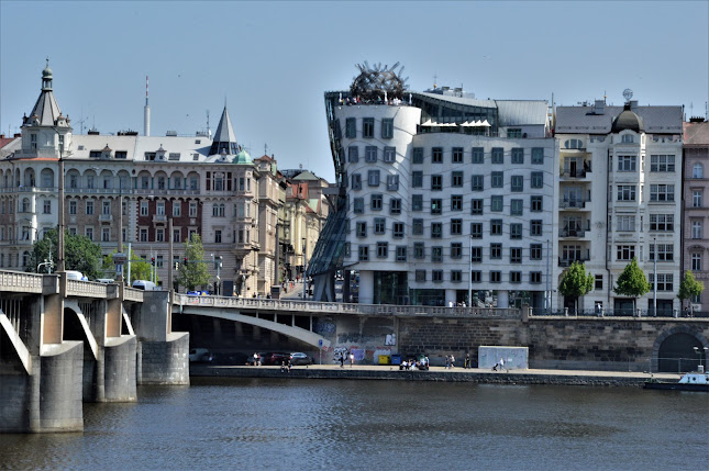 Jiráskovo nám. 1981/6, 120 00 Nové Město