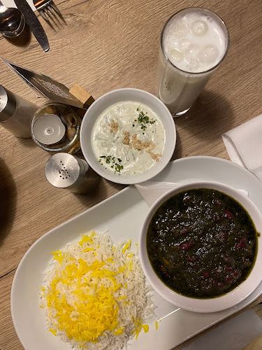 Aubergine Persian Restaurant - Gastronomie a pohostinství