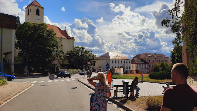 Opinii despre Parking în Boskovice - Gastronomie a pohostinství