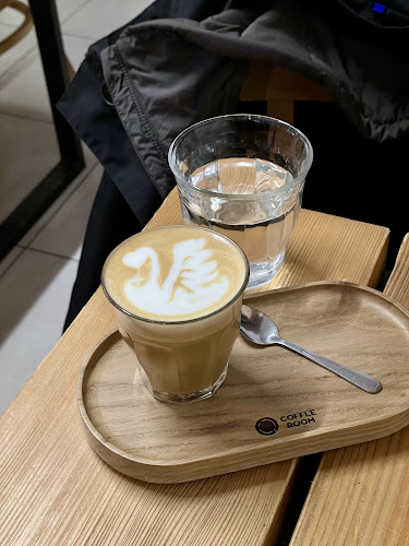 Opinii despre Coffee Room în Vinohrady - Gastronomie a pohostinství