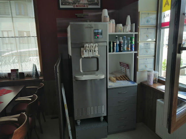 Opinii despre Arsenal Café în Hodonín - Gastronomie a pohostinství