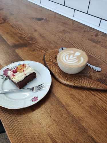 Opinii despre Jedno Kafe în Staré Město - Gastronomie a pohostinství