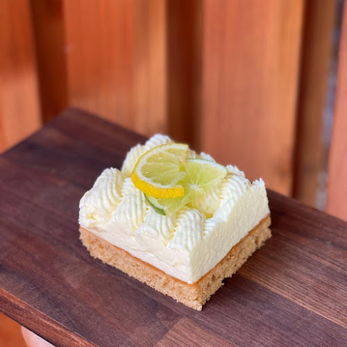 Cukrárna & Bageterie Lužan