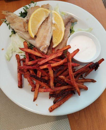 Comentarii opinii despre Divadelní restaurace a kavárna Luhačovice