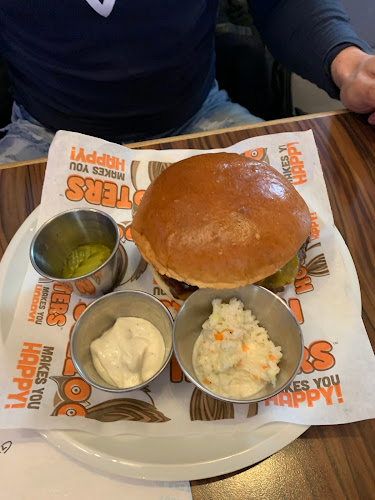 Restaurace HOOTERS Havelská - Gastronomie a pohostinství