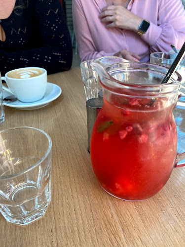 Opinii despre Café Záhorský în Praha - Gastronomie a pohostinství