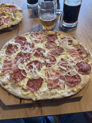Opinii despre Pizzerie U Kozliků în Pardubice - Gastronomie a pohostinství