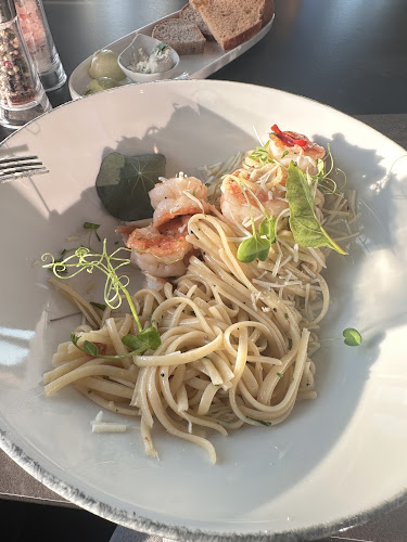 Tančící dům - Ginger & Fred Restaurant