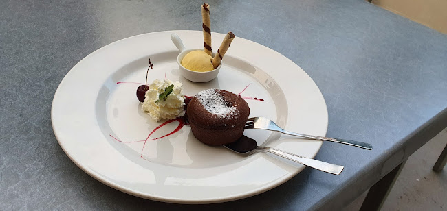 Penzion 14 - restaurace a ubytování - Hostinné - Hradec Králové