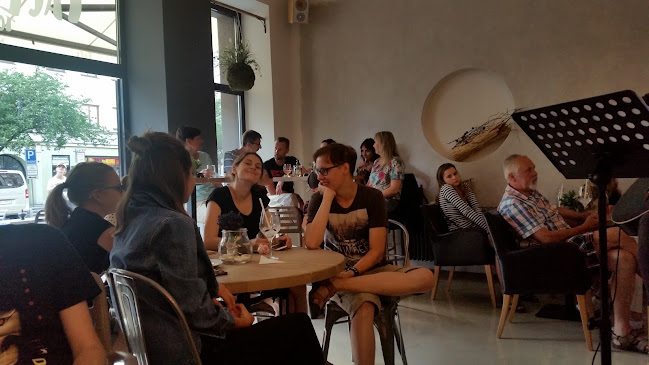 Žižkovo nám. 120/2, 796 01 Prostějov 1