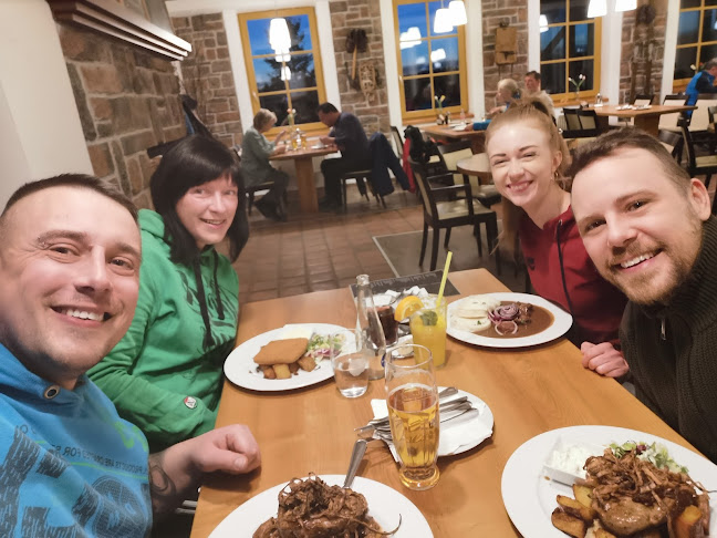 Opinii despre Hotel a restaurace Krušnohorský Dvůr în Dubí - Gastronomie a pohostinství