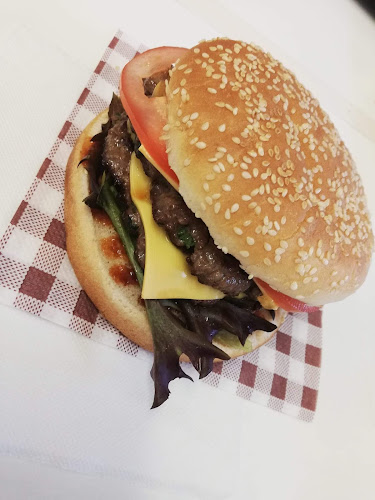 Žižkovo nám. 4796, 430 04 Chomutov, Česko