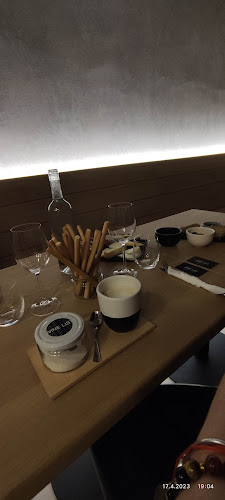 Křižíkova 180/28, 186 00 Praha 8-Karlín