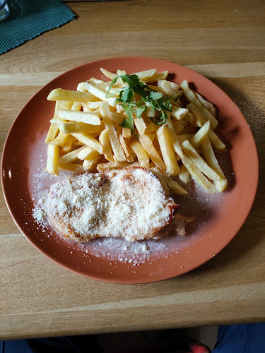 Maďarská Bašta - Gastronomie a pohostinství