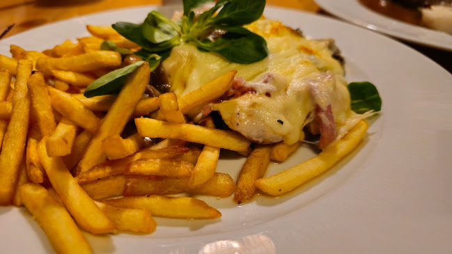 Rodinná Restaurace Pod Lípami