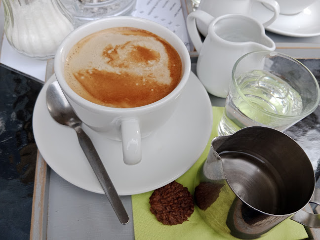 Opinii despre Andělská kavárna în Dvůr Králové nad Labem - Gastronomie a pohostinství