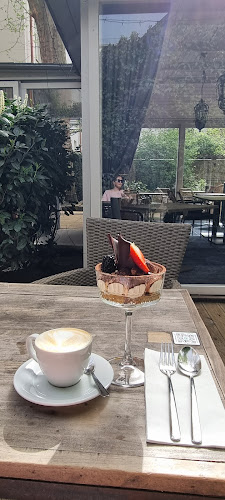 Opinii despre Garden's restaurant în Nové Město - Gastronomie a pohostinství