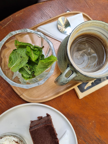 Opinii despre Le Caveau Cukrárna, kavárna, čajovna în Praha - Gastronomie a pohostinství