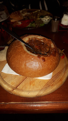 Opinii despre The Wall Pub în Malá Strana - Gastronomie a pohostinství