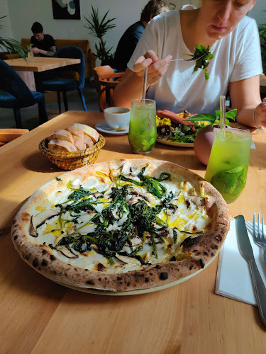 CHUTNEJ vegan kitchen & café - Gastronomie a pohostinství