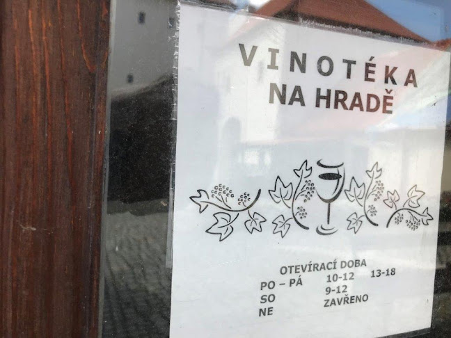 Opinii despre Vinotéka na Hrade în Kadaň - Gastronomie a pohostinství