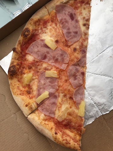 Opinii despre Pizzeria GoLoSoNa în Praha - Gastronomie a pohostinství