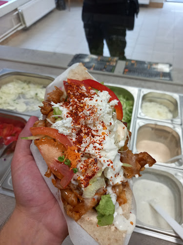 Opinii despre AZZA KEBAB HOUSE în Trmice - Gastronomie a pohostinství