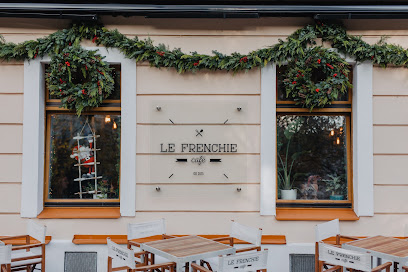 Le Frenchie café