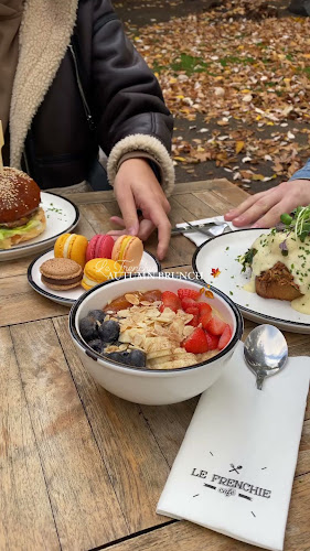 Le Frenchie café