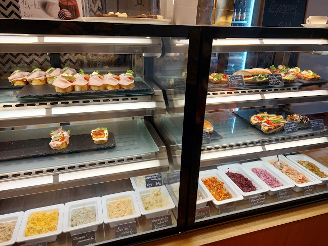 Opinii despre Pekařství Pod Věží în Hradec Králové - Gastronomie a pohostinství