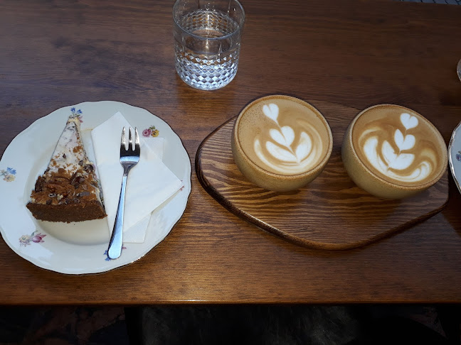 Opinii despre Jedno Kafe în Staré Město - Gastronomie a pohostinství