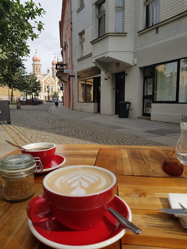 Opinii despre Le Frenchie café în Plzeň 3 - Gastronomie a pohostinství