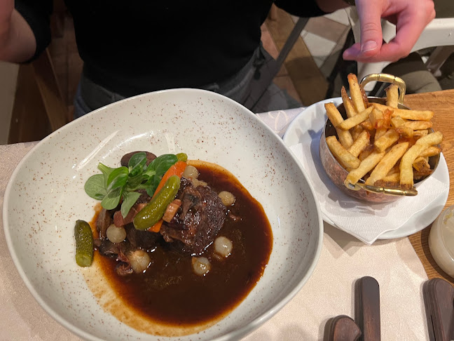 Comentarii opinii despre Bílá kráva - steaky a francouzská venkovská kuchyně