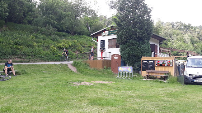 Comentarii opinii despre Občerstvení Šárka