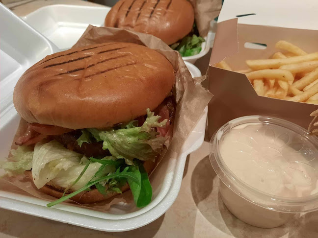 127, Závodu míru 226, Stará Role, 360 17 Karlovy Vary