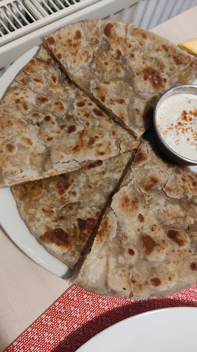 Opinii despre Curry & Tikka Lužiny în Praha 13 - Gastronomie a pohostinství