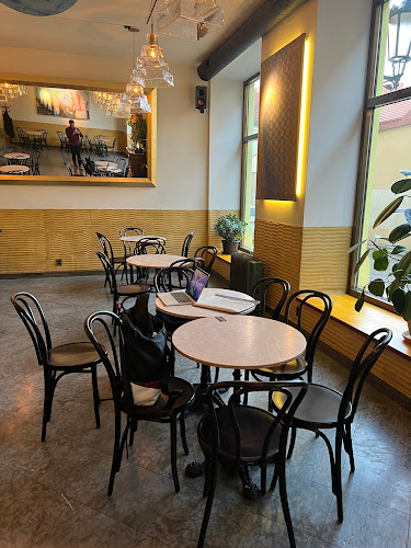 Comentarii opinii despre Kavárna Na Boršově