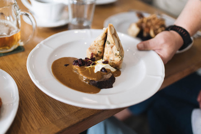 Opinii despre Restaurace Mincovna în Josefov - Gastronomie a pohostinství