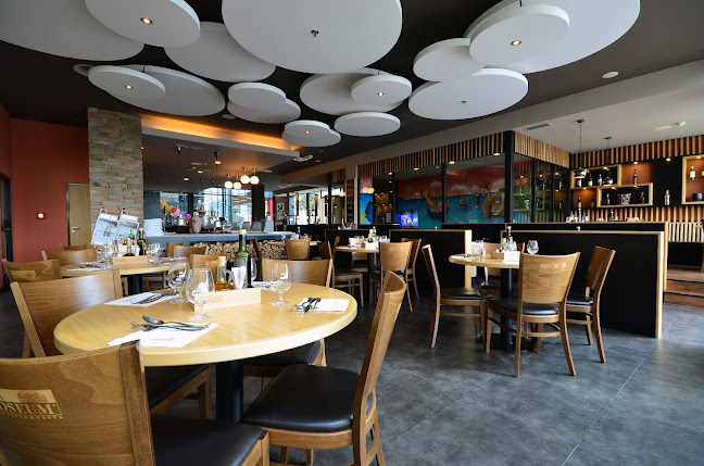 Pizza Coloseum OC Karolina - Gastronomie a pohostinství