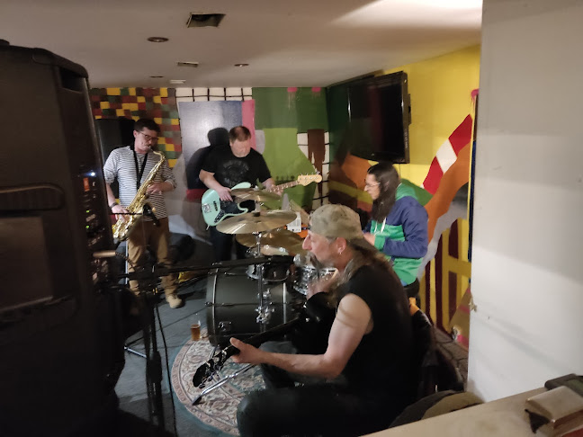 Hudební bar HUHÁČ