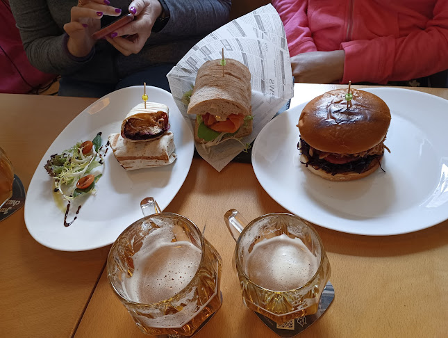 Opinii despre CP1 Café & Wine bar în Staré Město - Gastronomie a pohostinství