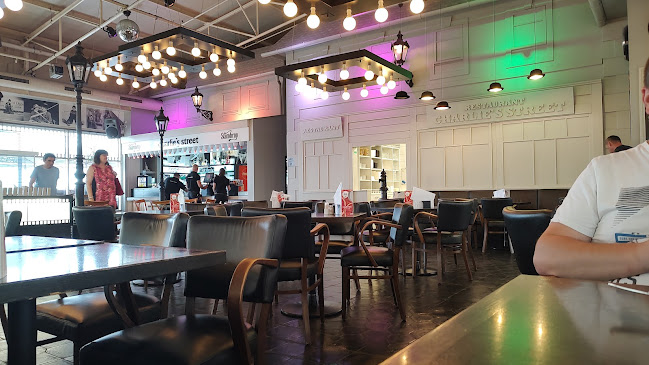 Opinii despre Charlie's Street în Modřice - Gastronomie a pohostinství