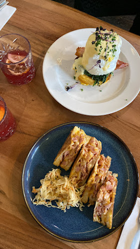 Comentarii opinii despre Kavárna co hledá jméno